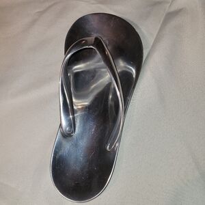 Mariposa 9.5” Silver Aluminum Metal Flip Flop Candy or Trinket Dish/Tray Beach